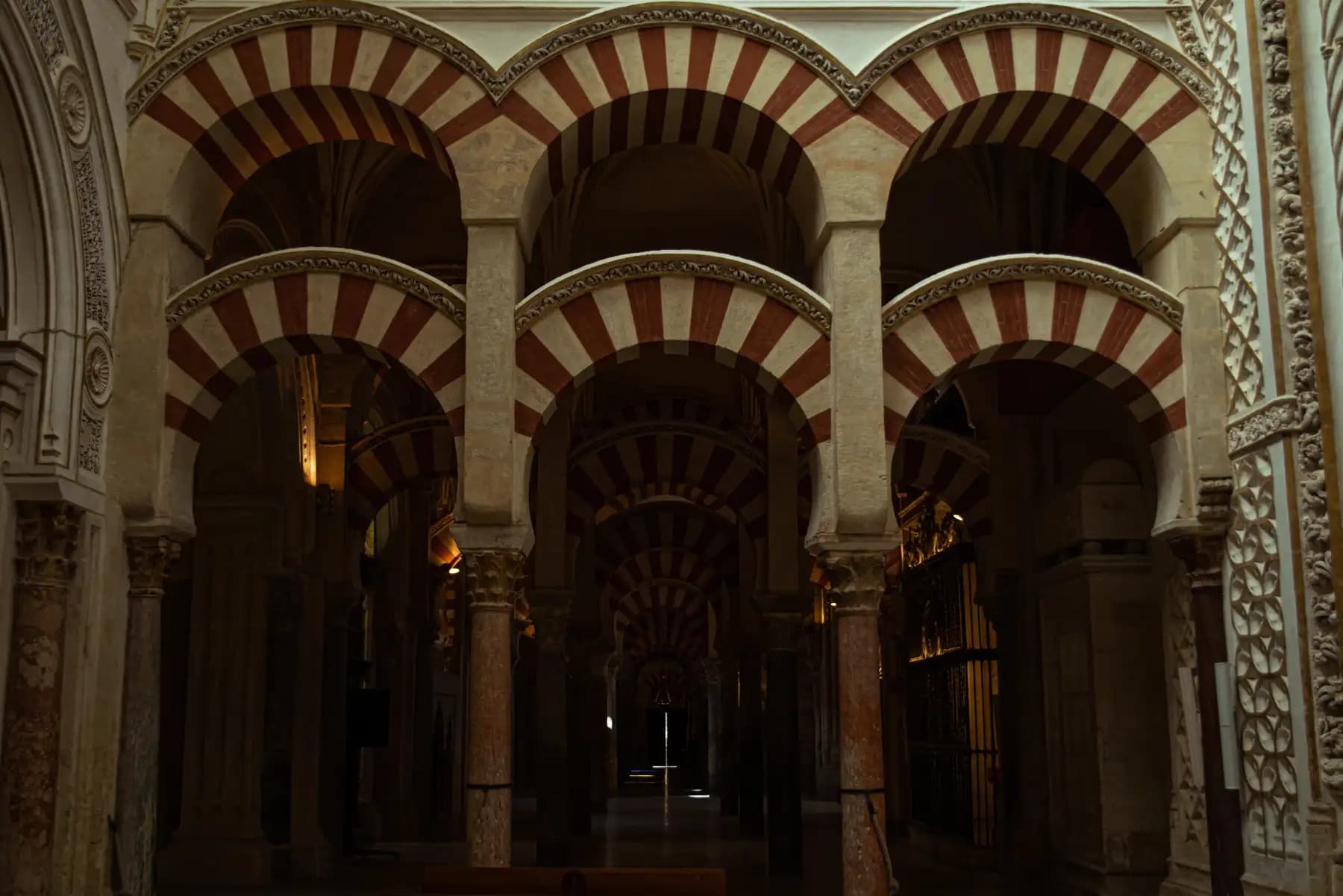 Bosque de columnas de la Mezquita-Catedral de Córdoba