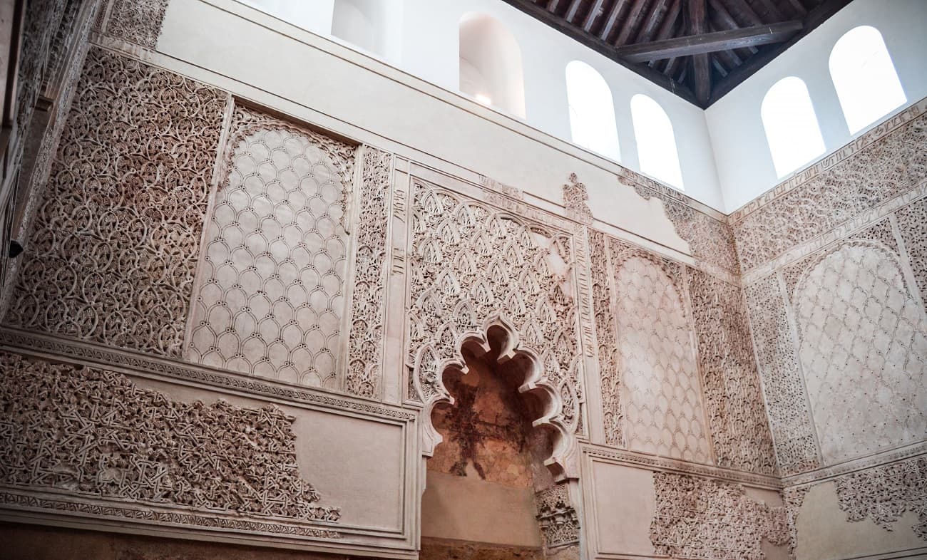 GUIDED TOUR OF THE MOSQUE AND JEWISH QUARTER